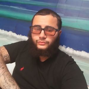 Meet your Posher, Alex